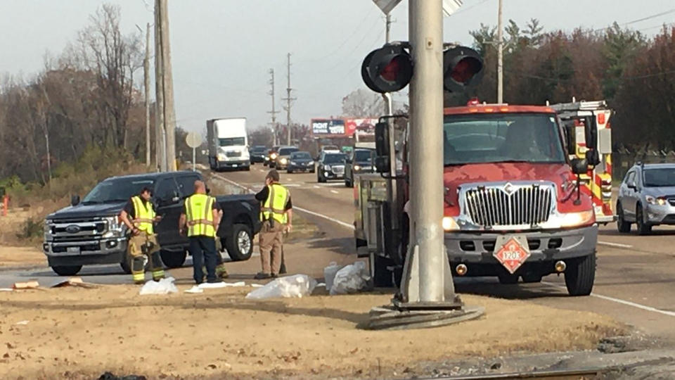 Chattanooga Fire Department fuel truck leaks 200-300 gallons on Amnicola Highway