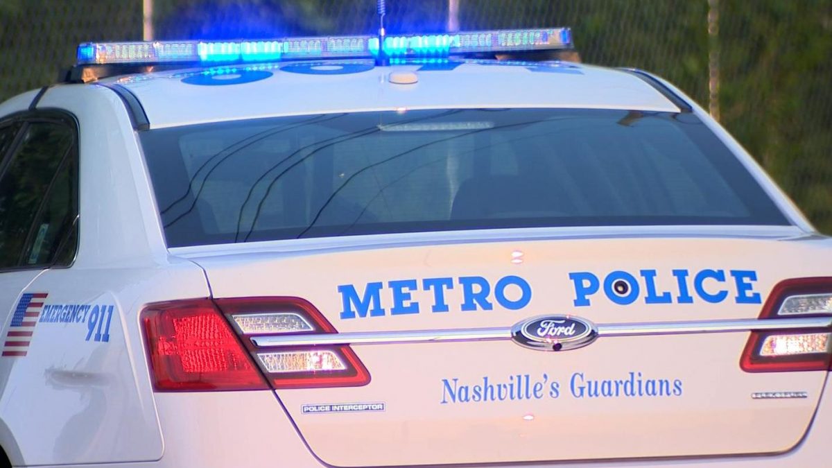 Metro police investigating early Thursday morning stabbing that sent one person to the hospital