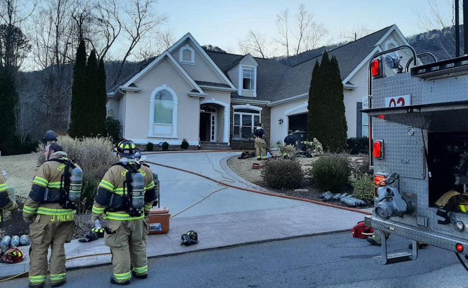 Fire crews respond to chimney fire on Obar Drive, no injuries reported