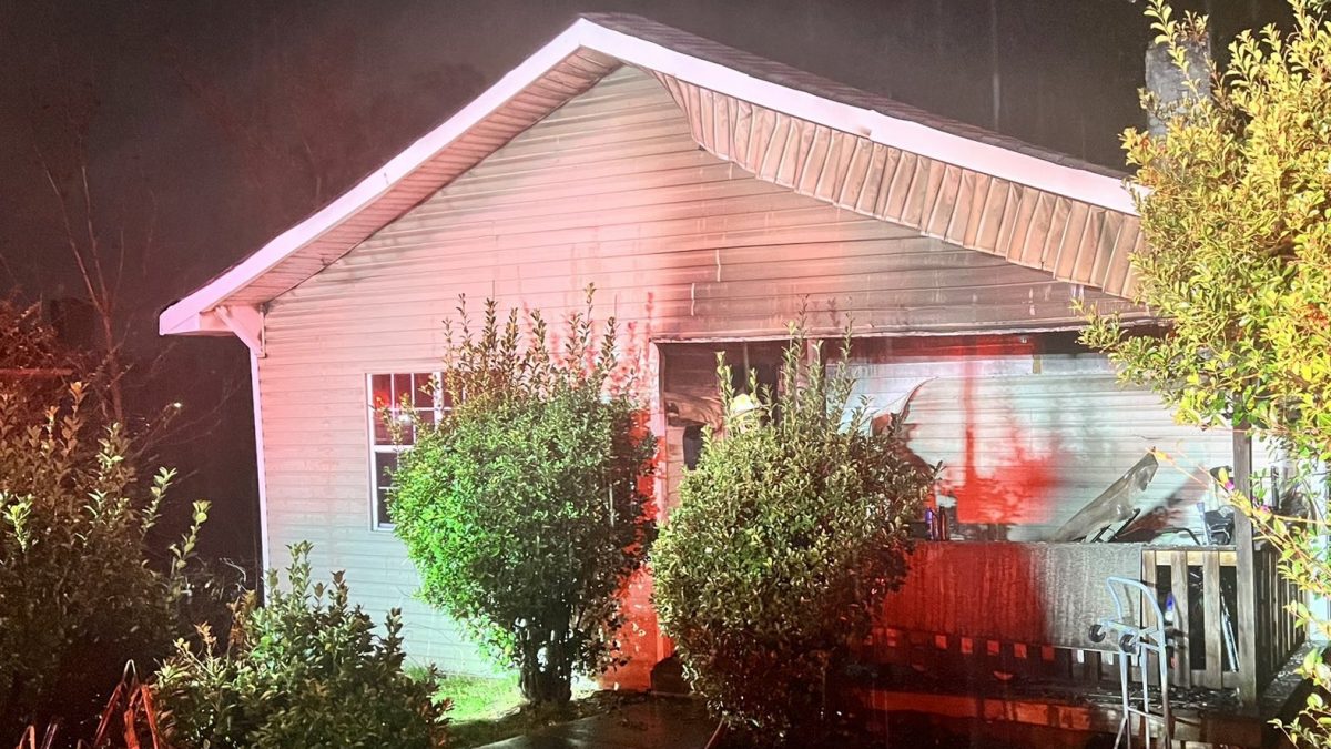 Early Sunday morning fire damages house on E 4th