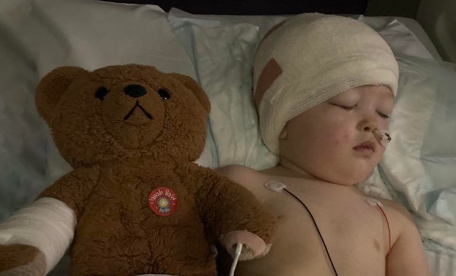 “One of them suggested that he could have been attention-seeking”, Parents say they spent months begging doctors to take their son’s symptoms seriously before the baby was finally diagnosed with a life-threatening tumor